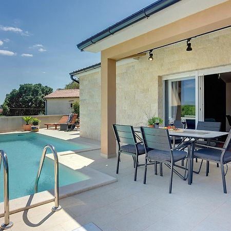 Vila Una With Private Pool Near Rovinj - Open 2022 Rovinjsko Selo Buitenkant foto