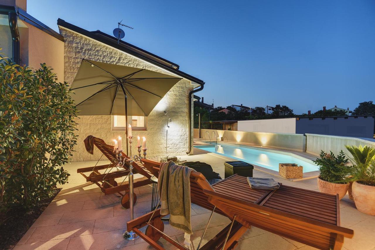 Vila Una With Private Pool Near Rovinj - Open 2022 Rovinjsko Selo Buitenkant foto