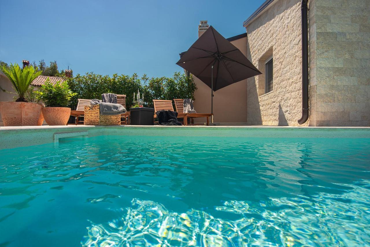Vila Una With Private Pool Near Rovinj - Open 2022 Rovinjsko Selo Buitenkant foto